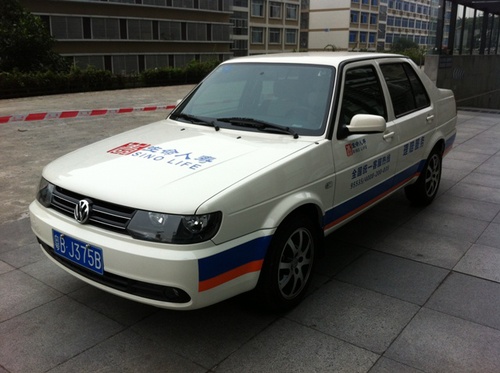 生命人壽理賠查勘專用車側面展示